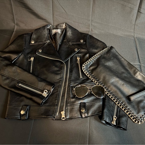 Carlos Santana wristlet clutch. - Picture 3 of 8